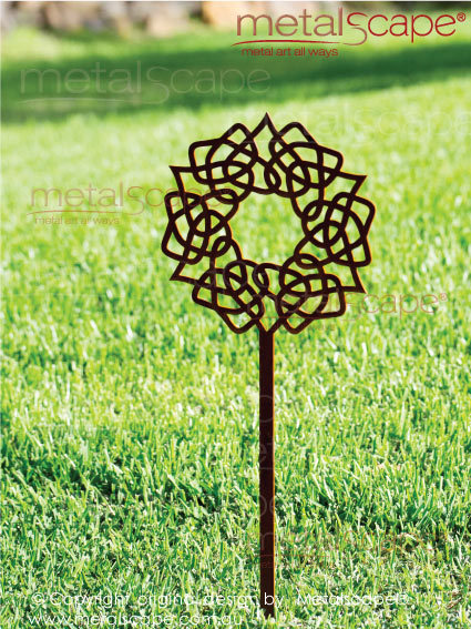 Metalscape - Metal Garden Art - Gardenscape -Celtic Circular Knot on spike - Medium