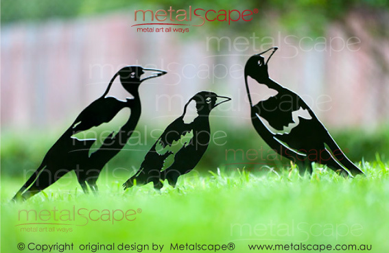 Metalscape - Metal Garden Art - Gardenscape -Magpie Family - Black Painted Finish