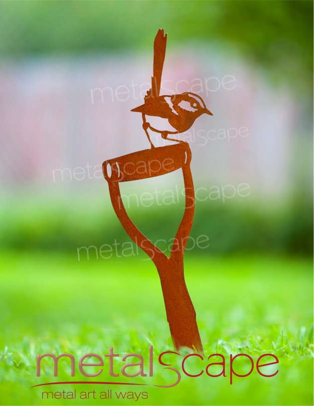 metalscape wren on spade metal art