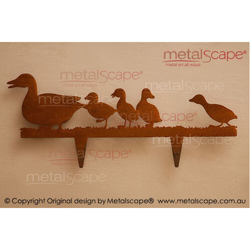 Metalscape - Metal Garden Art - Gardenscape -Duck and Ducklings on spike