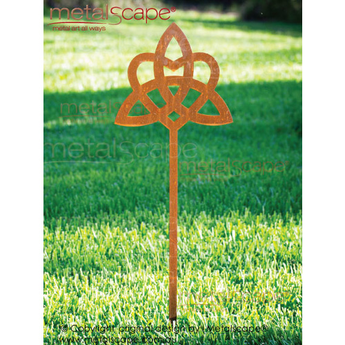 Metalscape - Metal Garden Art - Gardenscape -Celtic trinity knot on spike  - Large