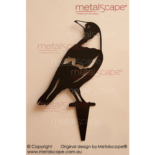 Metalscape - Metal Garden Art - Gardenscape -Magpie 1 Standing on spike